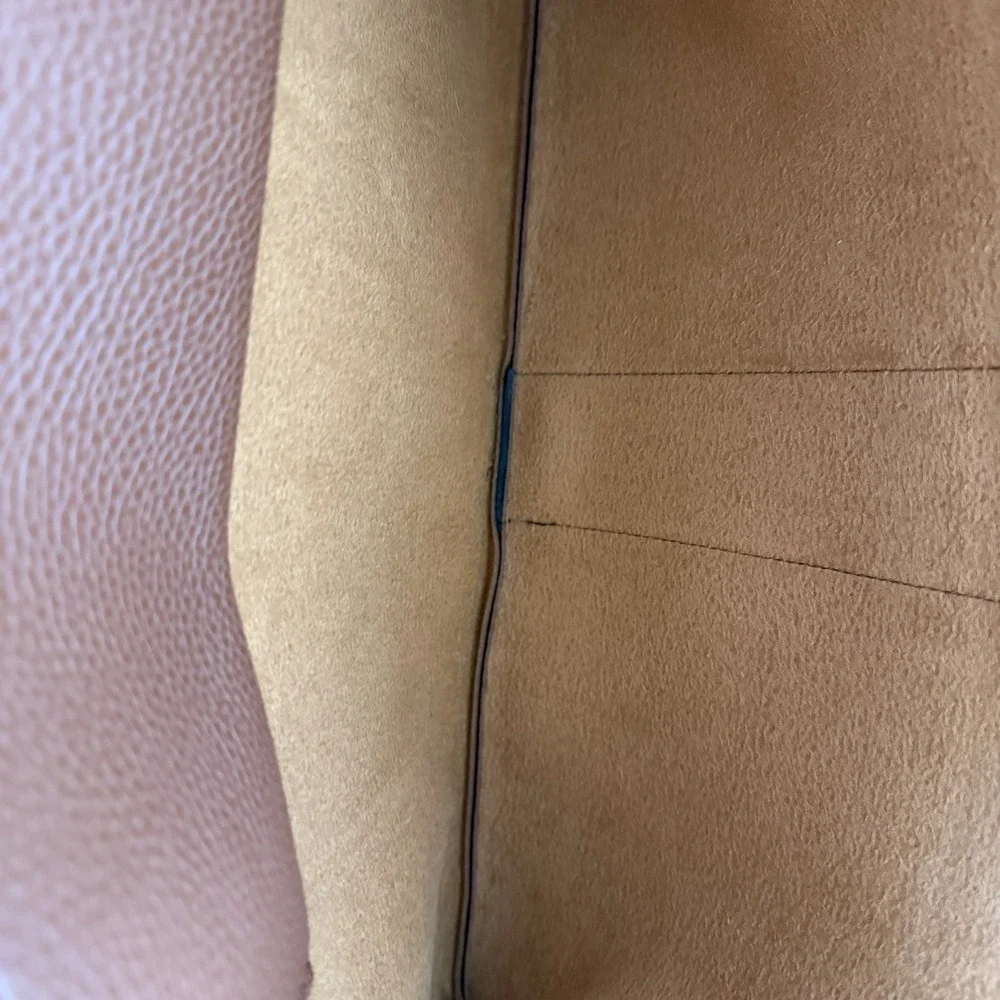 Vince Camuto: Large‎ Vegan Leather Tote Bag Carryall with a Black Stripe